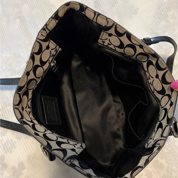 Coach Black Signature Tote Bag - Picture 8 of 12